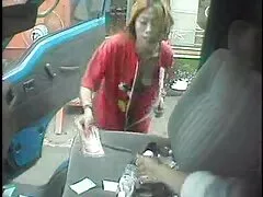 ベストを着る youtube 女性 向け アダルト